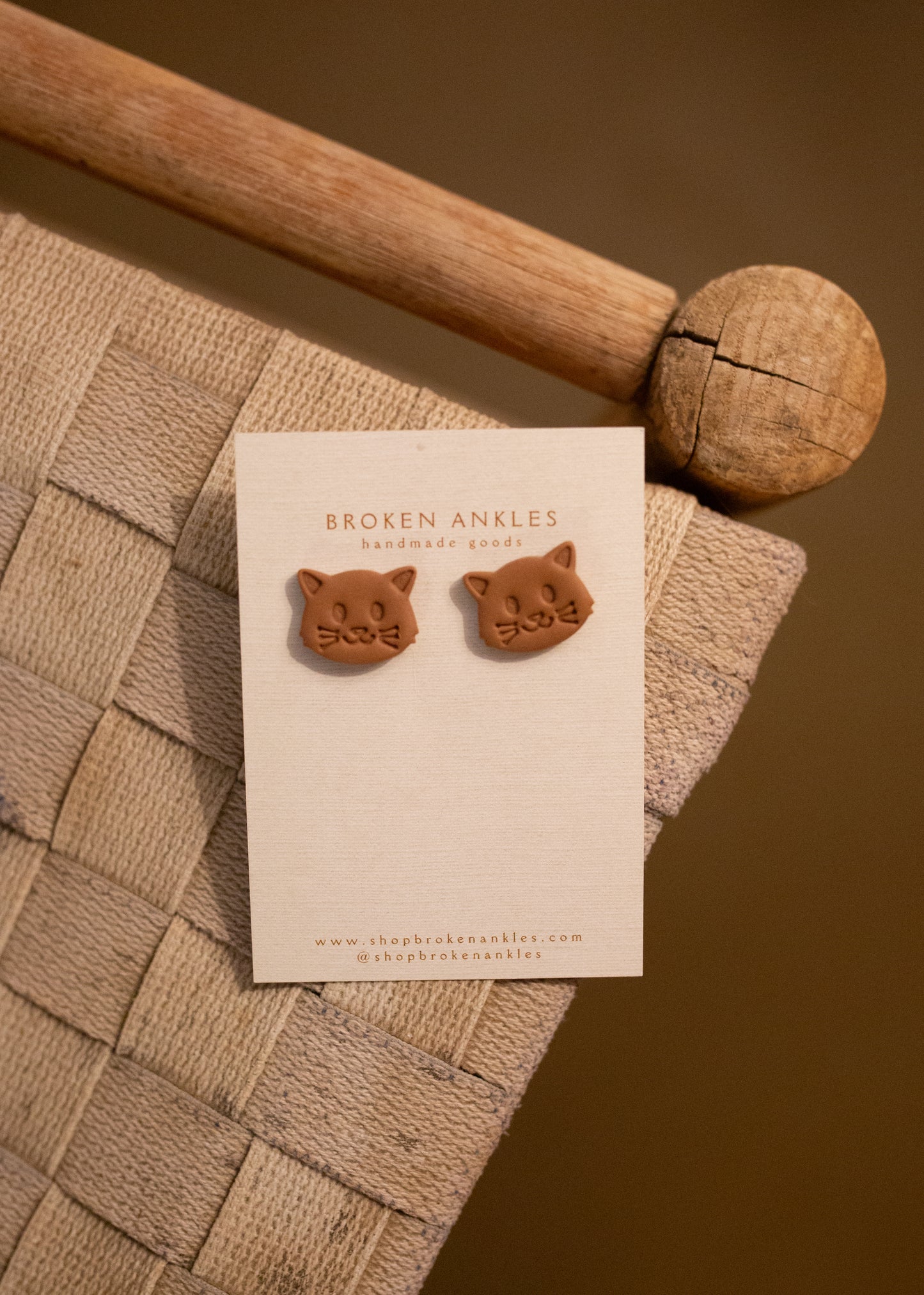Cat Studs