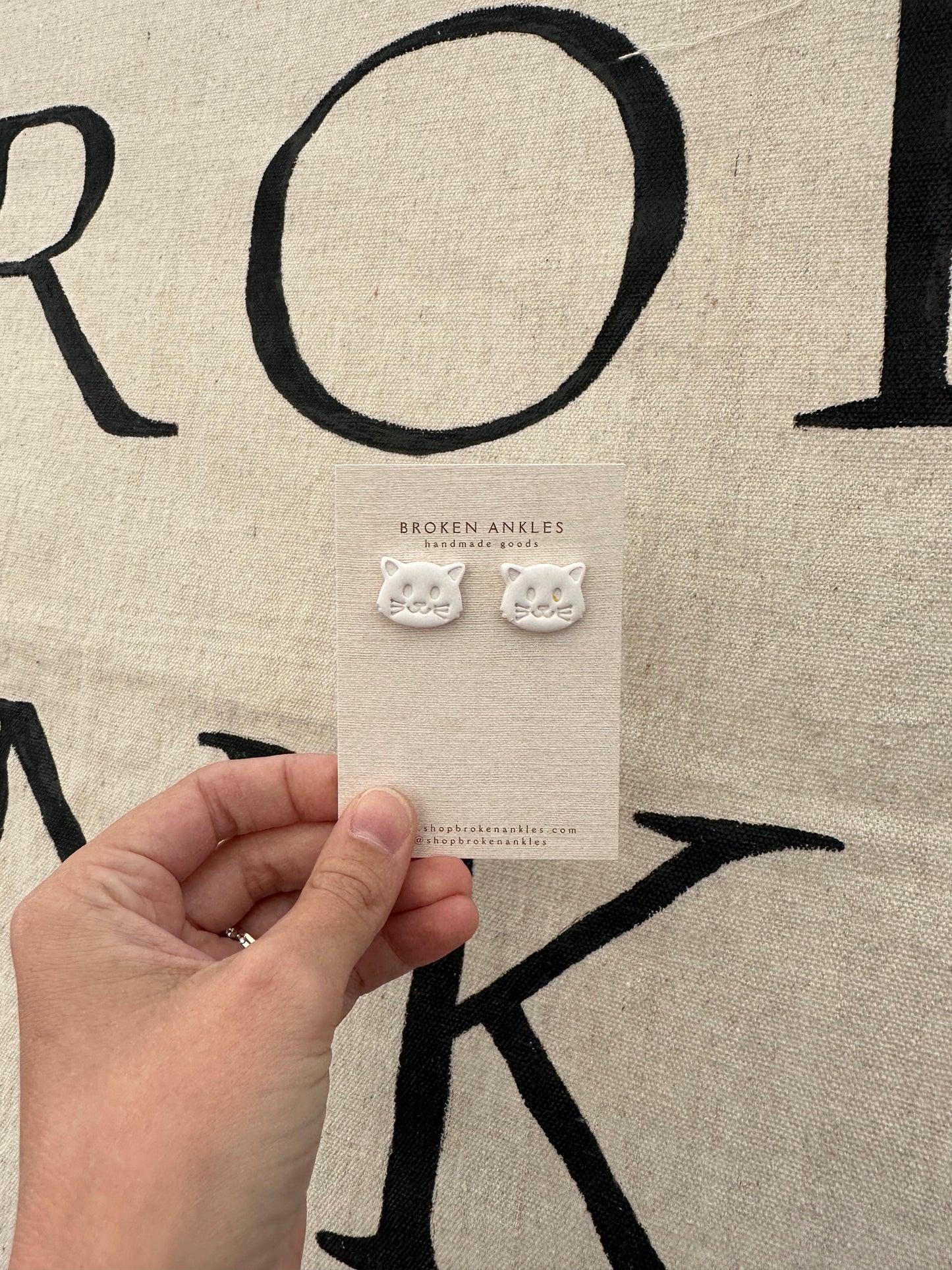 Cat Studs