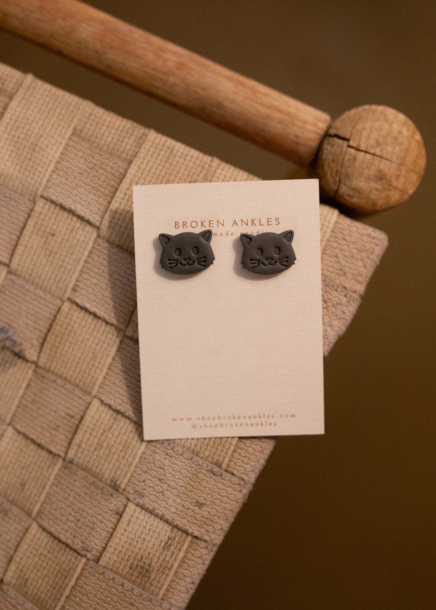 Cat Studs