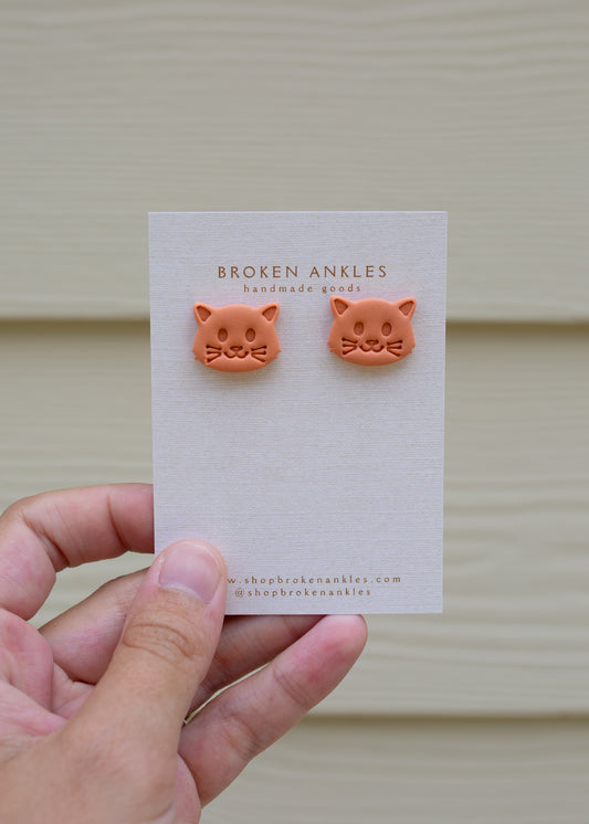 Cat Studs