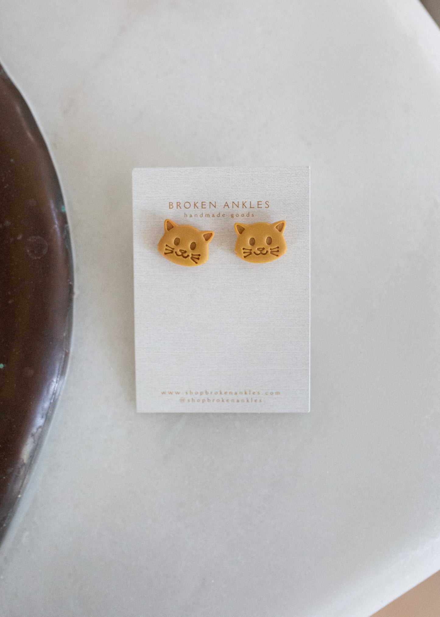 Cat Studs