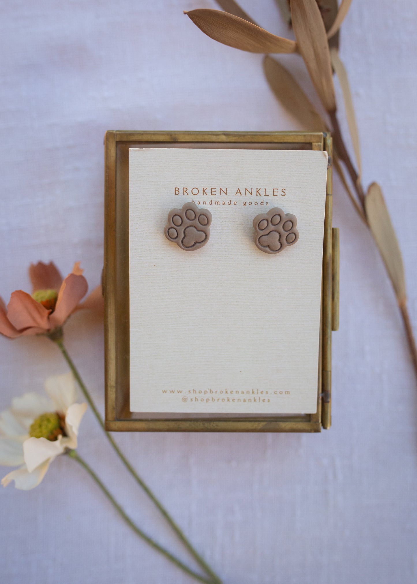 Dog Paw Studs