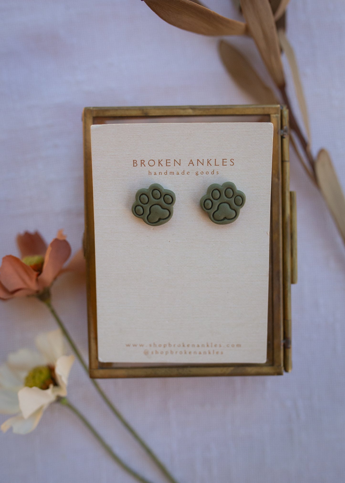 Dog Paw Studs