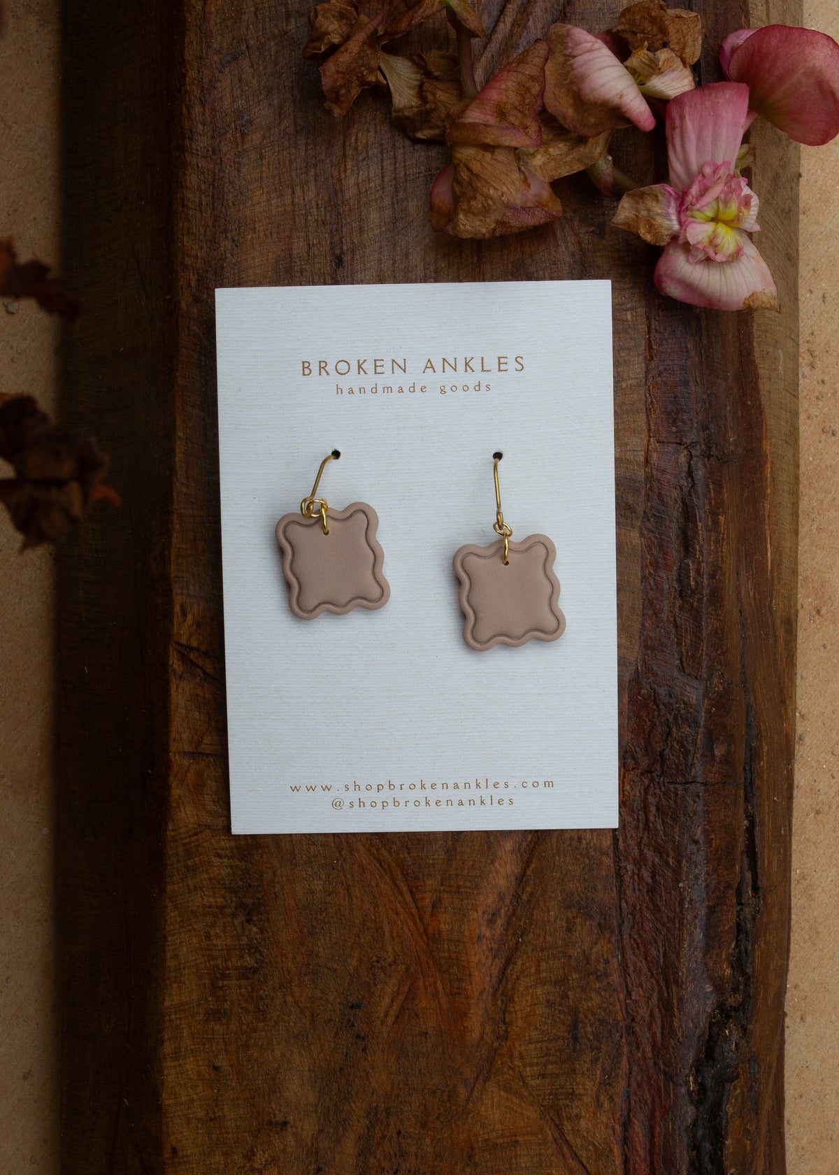Square Dangles
